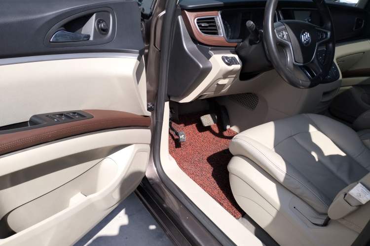 Used Buick GL8 2017 25S Luxury Version China V Standard