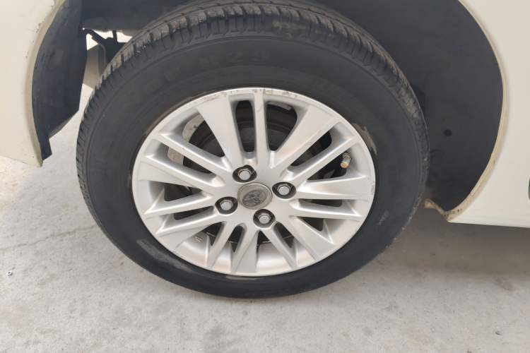 Used Toyota YARiS L Zhi Xuan 2014 1.3E Manual Charm Edition