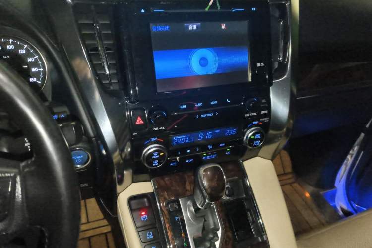 Used Toyota Alphard 2019 Dual-Engine 2.5L Luxury Edition