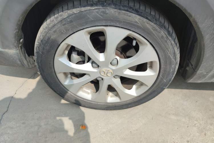 Used BAIC New Energy EC5 2019 New Style Edition Left Front Wheel Hub