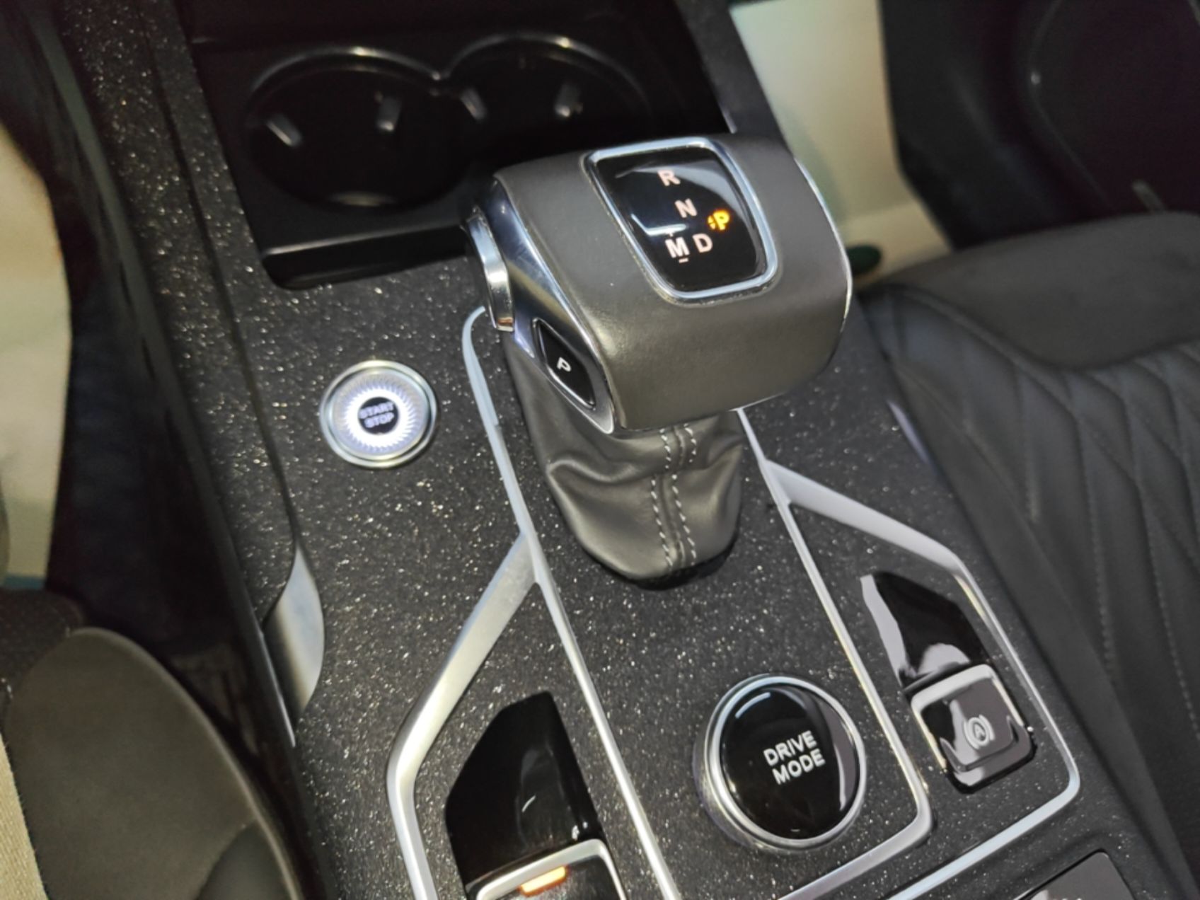 Hongqi HS5 2022 Revised Version 2.0T Smart Connect Flagship Edition — снимка 18