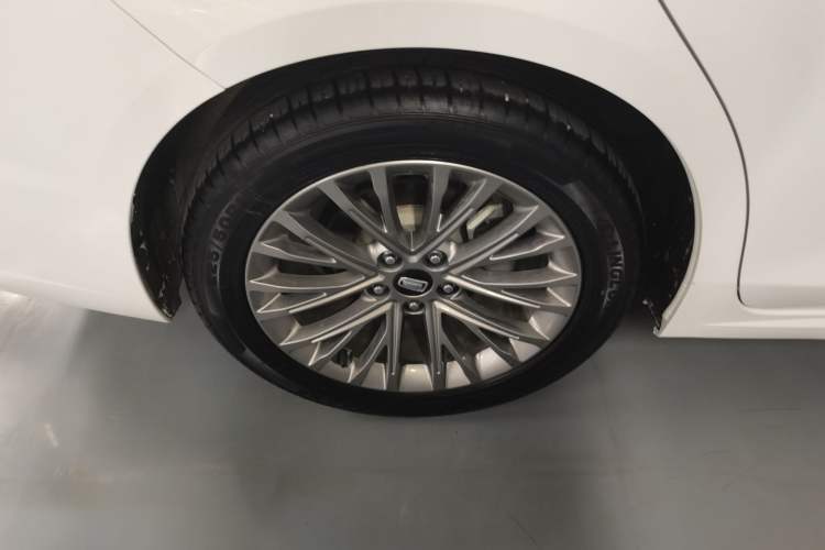 Used Bestune B70 2022 Third Generation 1.5T Automatic Enjoyment Version Right Rear Wheel Hub