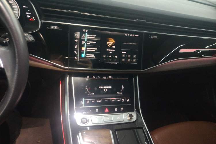 Used Audi Q7 2021 55 TFSI quattro S line Sport model