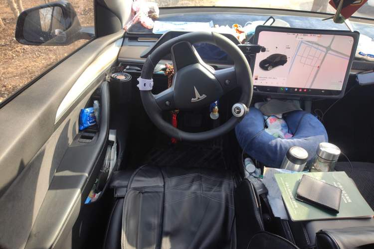 Used Tesla Model Y 2021 Long-Range All-Wheel-Drive Version 3D7
