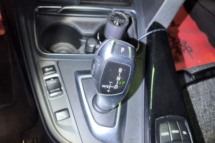 Used BMW 3 Series 2017 320Li Fashion Model Gear Lever