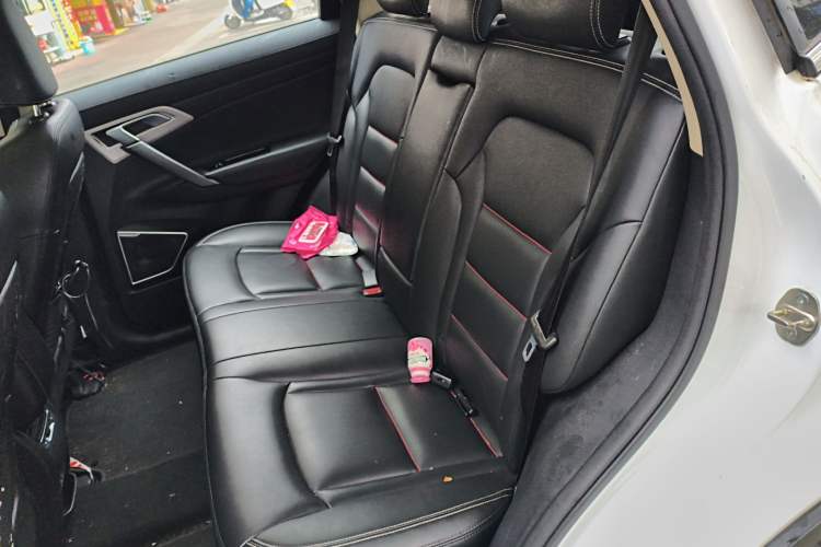 Used Geely Auto Emgrand X7 Sport 2018 Revised Version 1.8TD Automatic Two-Wheel Drive Smart Connectivity 4G-Enabled Edition
