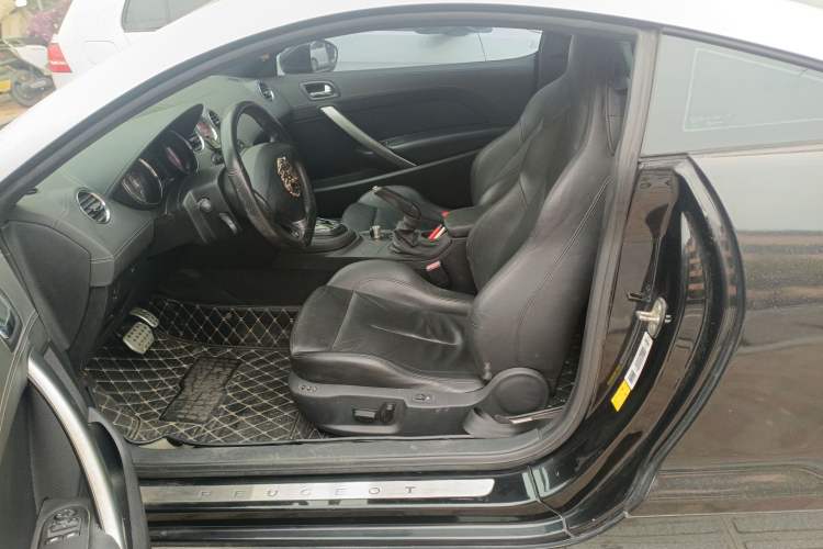 Used Peugeot RCZ 2011 1.6T Fashion Edition Left Front Seat
