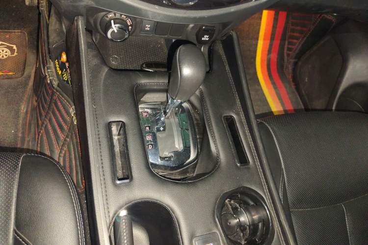 Used Nissan Terra 2020 2.5L XV 4WD Automatic Four-Wheel Drive Flagship Edition Gear Lever