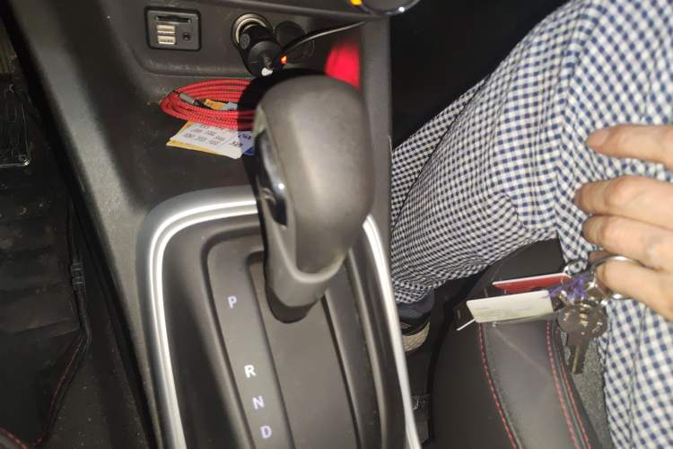 Used Chevrolet Trax 2019 Redline 335T CVT Top-Tier Model China VI Standard Gear Lever