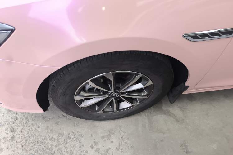 Used BYD Qin PLUS 2024 HONOR Edition DM-i 55KM Leading Model Left Front Wheel Hub