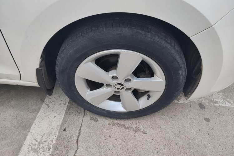 Used Skoda Rapid 2018 1.6L Manual Standard Edition