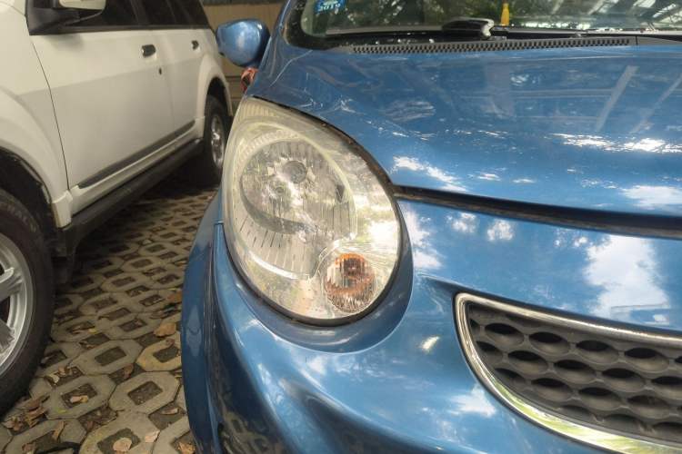 Used JAC Group Yueyue 2012 1.0L Luxury Model
