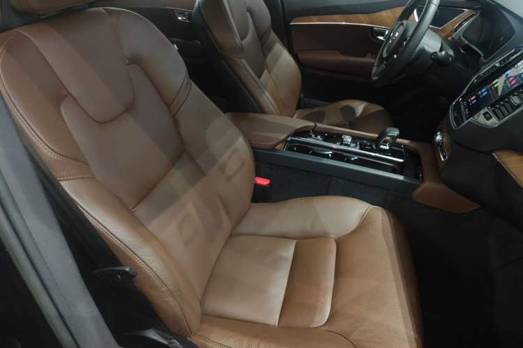 Used Volvo XC90 2023 B6 Zhiyi Luxury Edition 7-Seater Right Front Seat