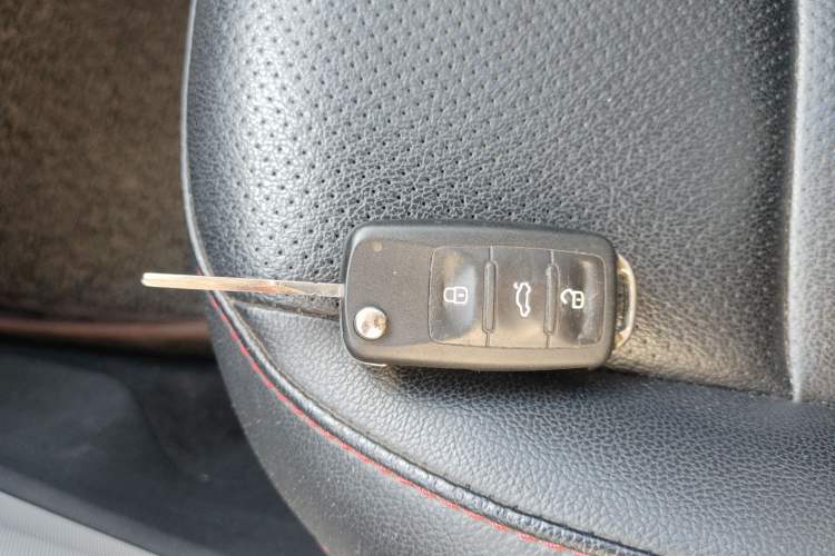 Used Skoda Fabia 2015 1.4L Automatic Front-Drive Model