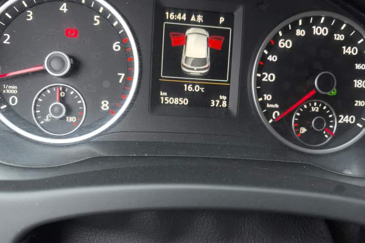 Used Volkswagen Tiguan L 2015 1.8TSI Automatic Two-Wheel Drive Luxury Model