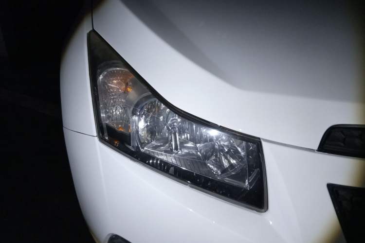 Used Chevrolet Cruze 2013 Hatchback 1.6L Automatic Luxury Model
