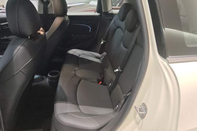 Used MINI MINI 2022 1.5T COOPER Classic Edition Five-Door Version
