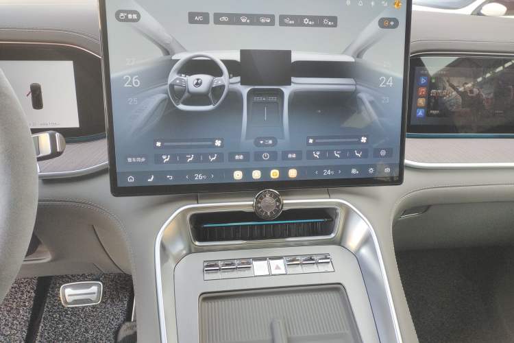 Used Denza N9 2025 Prestige Version
