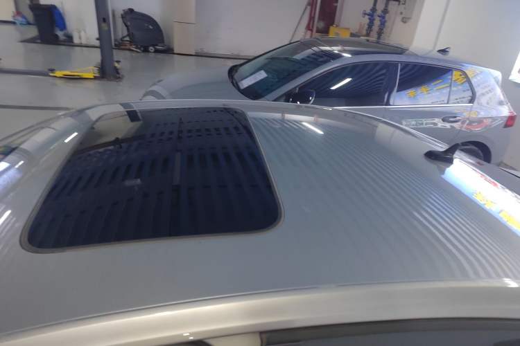 Used Volkswagen Lavida 2021 1.5L Automatic Comfort Edition Roof