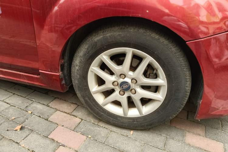 Used Ford Focus 2011 Hatchback 1.8L Manual Comfort Model
