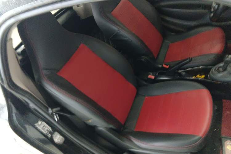 Used smart fortwo 2015 1.0L 52 kW hardtop Dynamic version