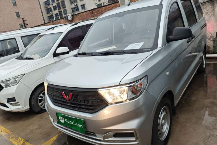 Used Wuling Hongguang V 2021 1.5L Jingqu Version LAR