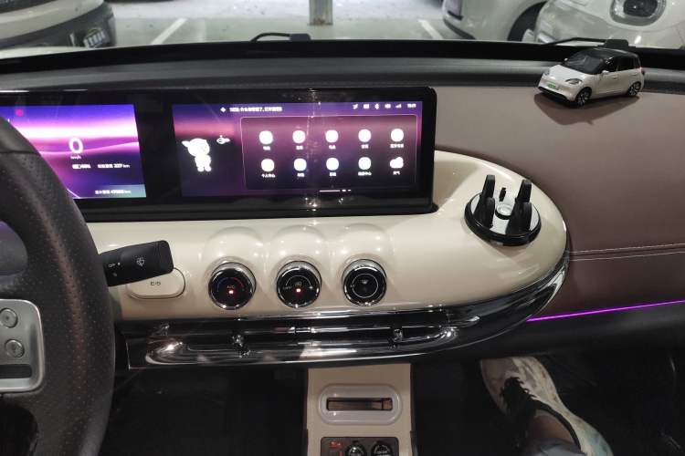 Used Wuling Bingo 2023 333 km Lingxi Connected Version Audio And AC Panel