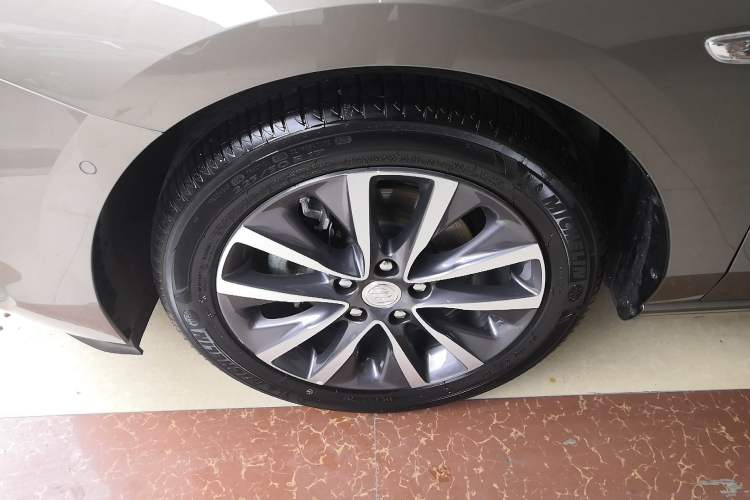 Used Buick GL6 2021 323T Mild Hybrid Connect Prestige Model