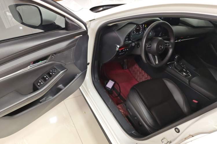Used Mazda 3 Axela 2021 2.0L Automatic Zhiyao Edition Driver Seat