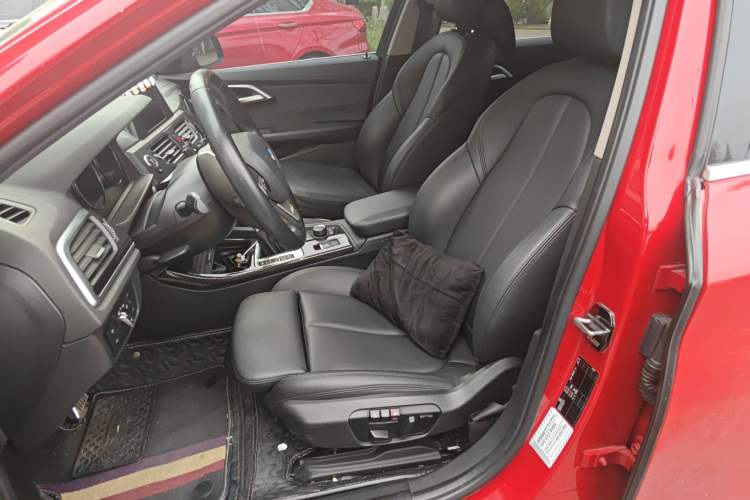 Used BMW 1 Series 2018 118i Sport Edition Left Front Seat