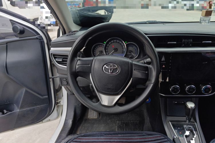 Used Toyota Corolla 2014 1.6L CVT GL Steering Wheel