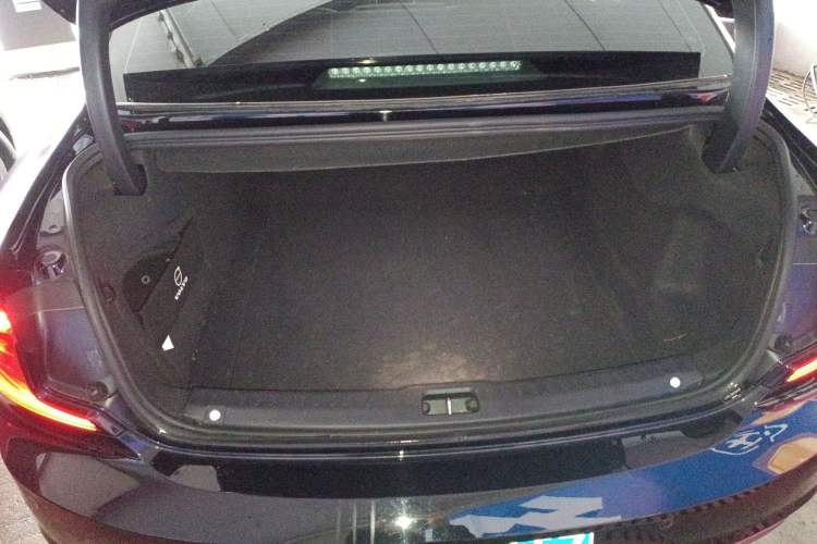 Used Volvo S90 2024 B5 Zhiyi Luxury Edition
