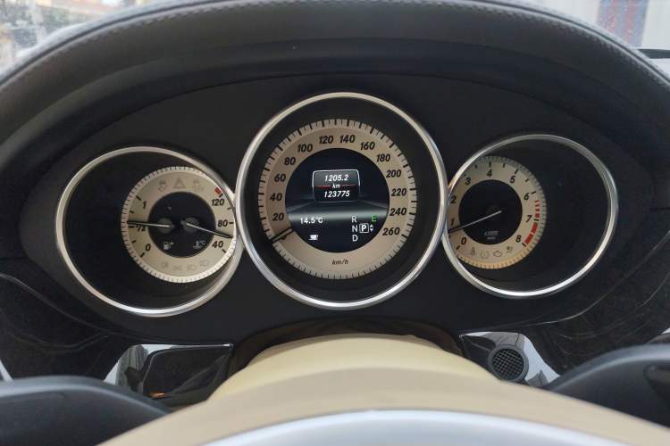 Used Mercedes-Benz CLS 2012 CLS 300 CGI
