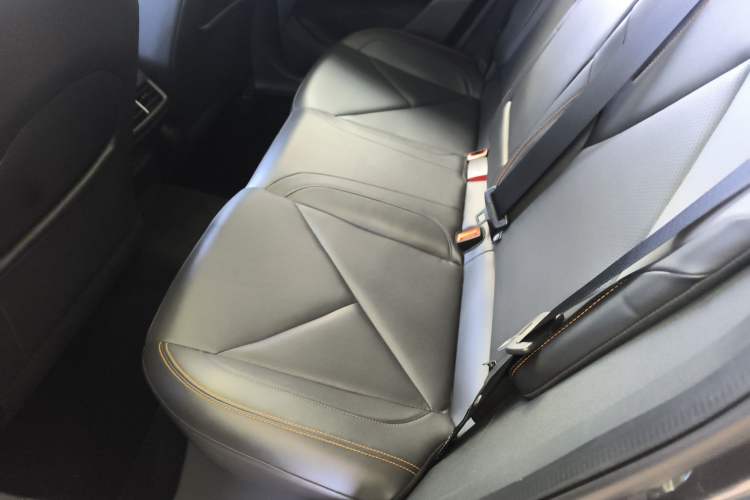 Used CHANGAN UNI-V 2022 1.5T Smart Navigation Version Left Rear Seat