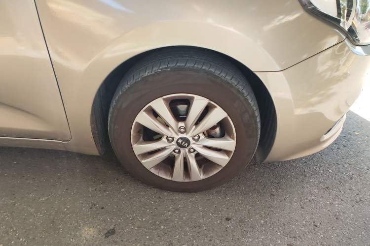 Used Kia K4 2014 1.8L Automatic GLS
