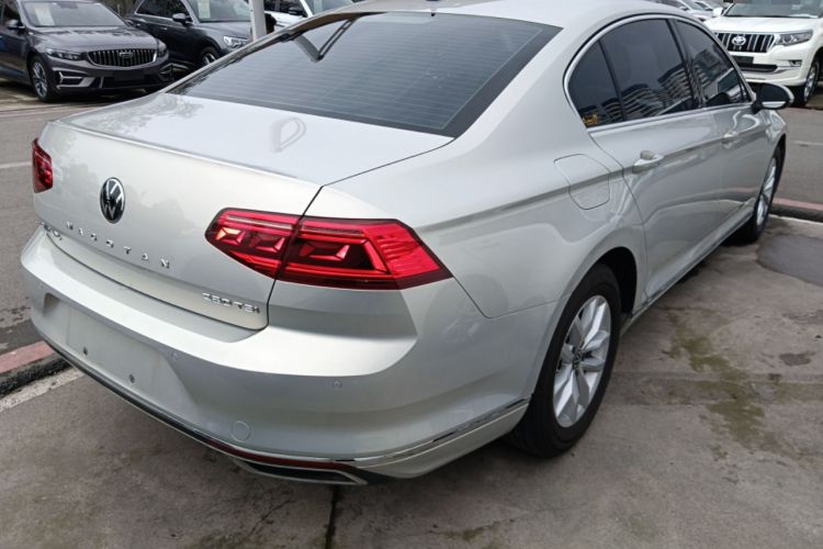 Used Volkswagen Magotan 2020 280TSI DSG Comfort Edition Rear Right 45 Deg