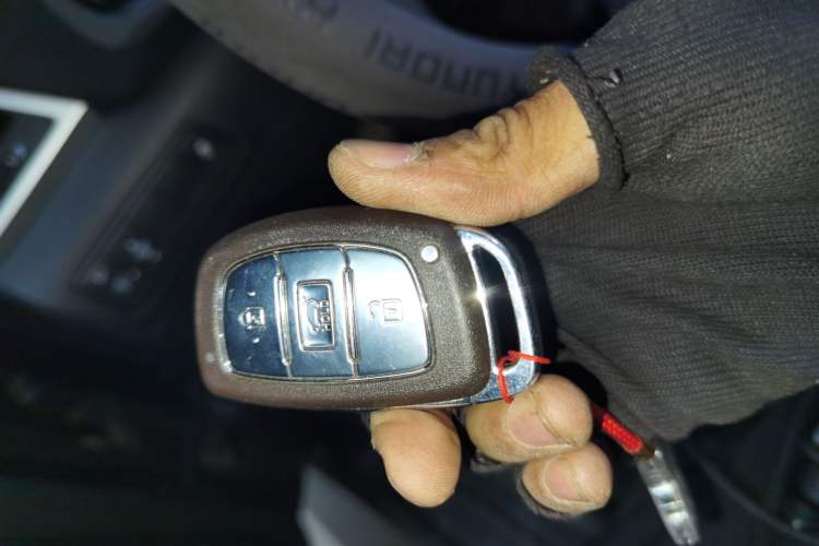 Used Hyundai Tucson 2018 1.6T Dual-Clutch Two-Wheel Drive 15th Anniversary Special Edition Vehicle Key