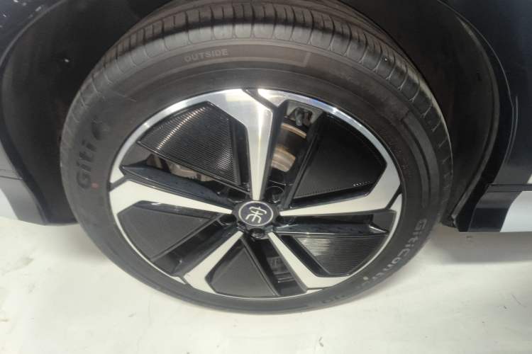 Used BYD Song L EV 2025 Intelligent Driving Version 662 km LiDAR Excellence Edition
