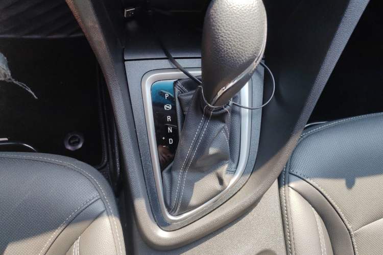 Used Buick GT 2021 Revised Version Flagship 1.5L Automatic Elite Edition Gear Lever