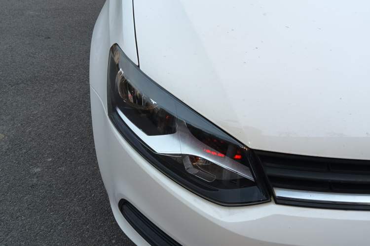 Used Volkswagen Polo 2018 1.5L Automatic Advanced Driving Model Right Front Headlight