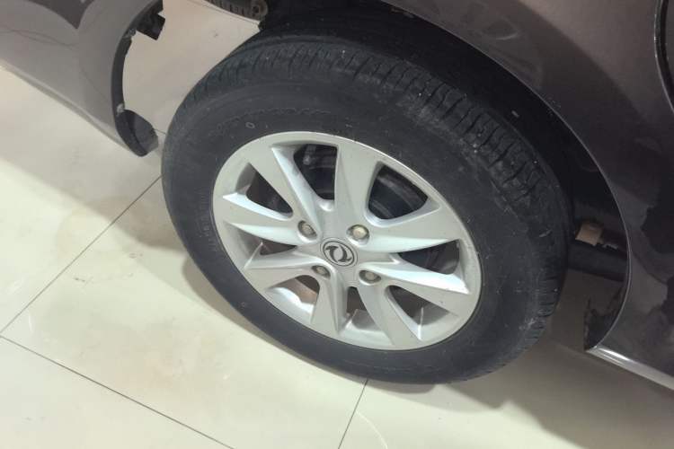 Used Dongfeng Fengon 330 2019 1.5L Manual Practical II China VI