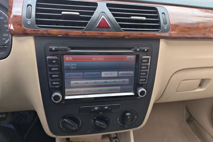 Used Volkswagen Bora 2012 1.6L Manual Comfort Model Audio And AC Panel