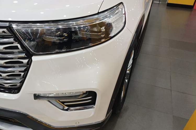 Used Ford Explorer 2020 EcoBoost 285 4x4 Titanium Edition 6 Seats
