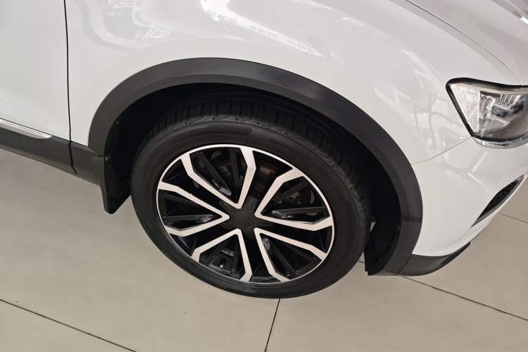 Used Volkswagen T-ROC 2019 280TSI DSG Two-Wheel Drive Comfort Version China V Emission Standard