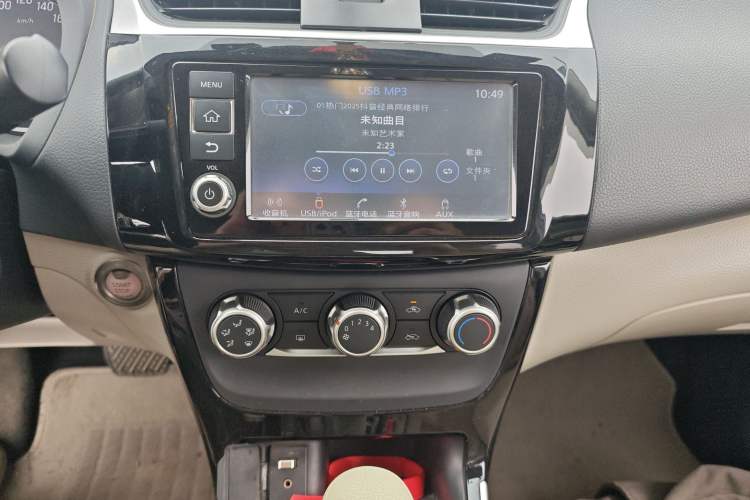 Used Nissan Sylphy 2018 1.6XV CVT Deluxe Edition Audio And AC Panel