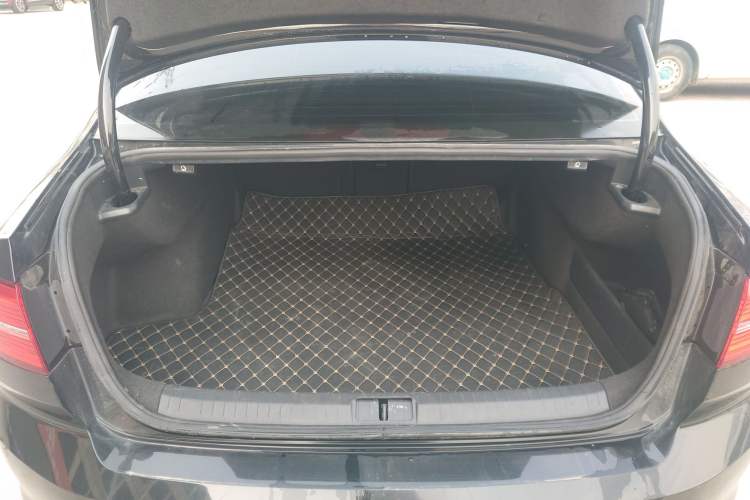 Used Volkswagen Magotan 2019 330TSI DSG Leading Model China VI Standard