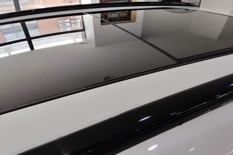 Used VOYAH FREE 2025 318 318 km Rear-Drive Touring Edition Roof