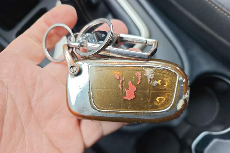 Used Jeep Cherokee 2016 2.4L Leading Edition
