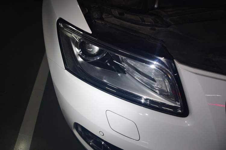 Used Audi Q5 2015 40 TFSI Technology Edition Right Front Headlight