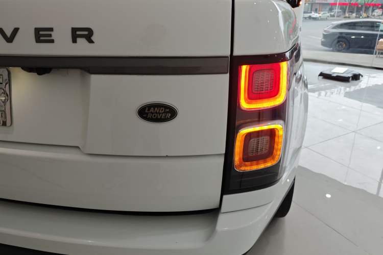 Used Land Rover Range Rover Vogue 2018 3.0T Gasoline HSE Middle East